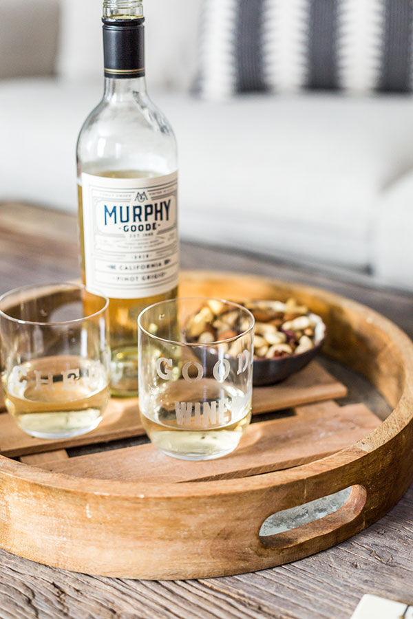Wine glasses with sauvignon blanc