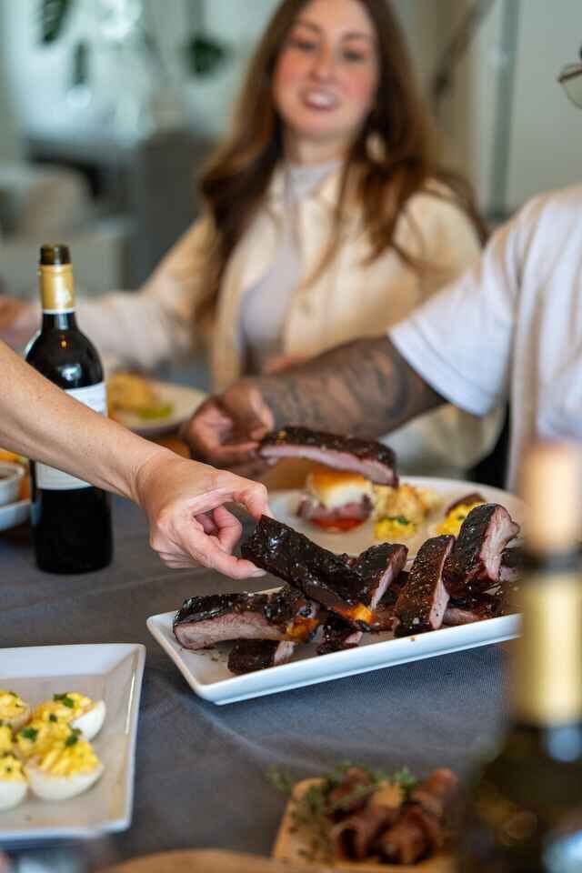 Serving BBQ spare ribs